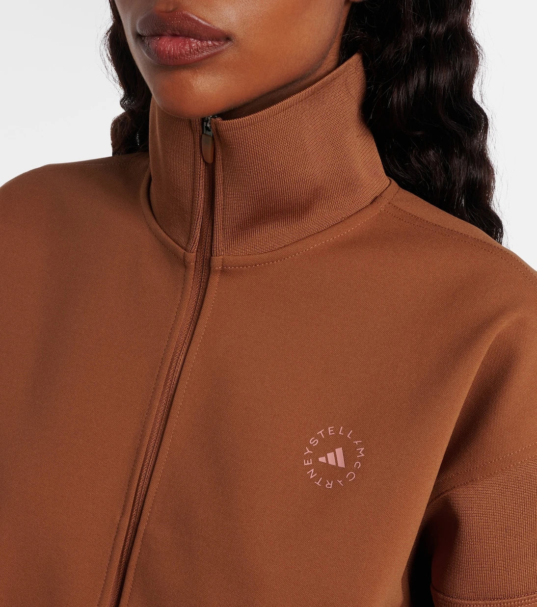 Adidas by Stella McCartney - سويت شيرت بشعار محبوك