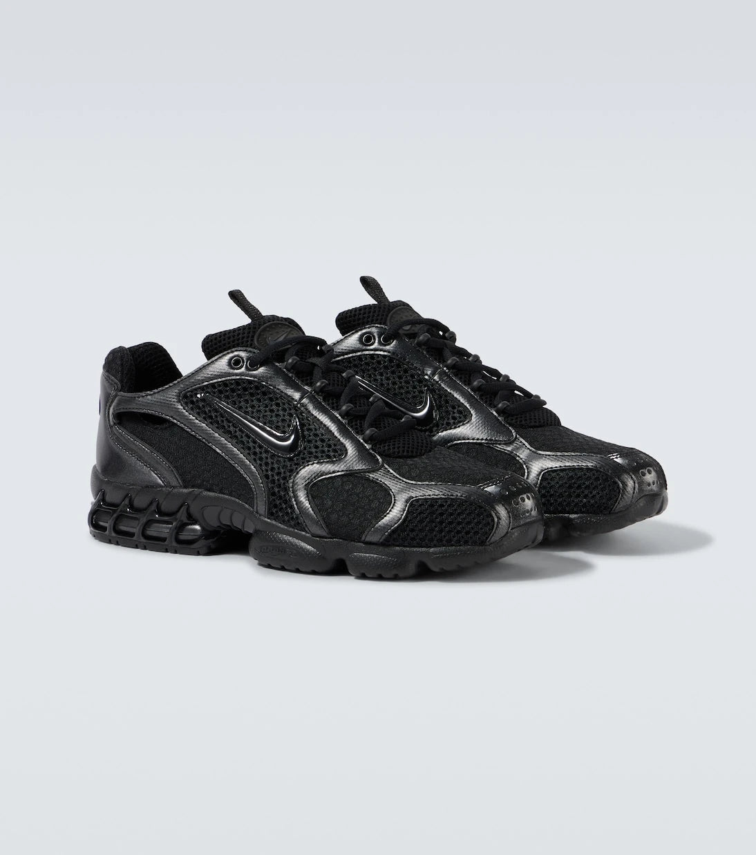 Nike - حذاء رياضي نايكي اير زوم سبيريدون كيدج 2
