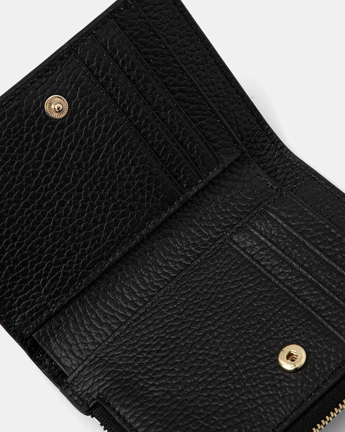 Кожен портфейл Coccinelle TASSEL