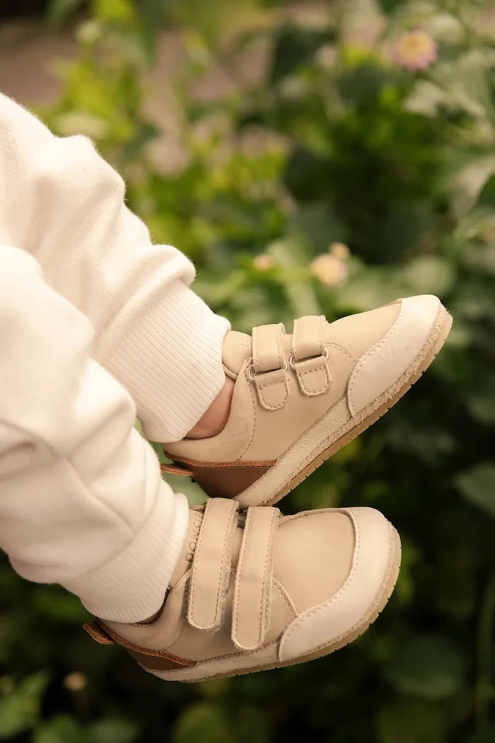 Бебешки обувки от набук Donsje Sipho Sneakers Bear