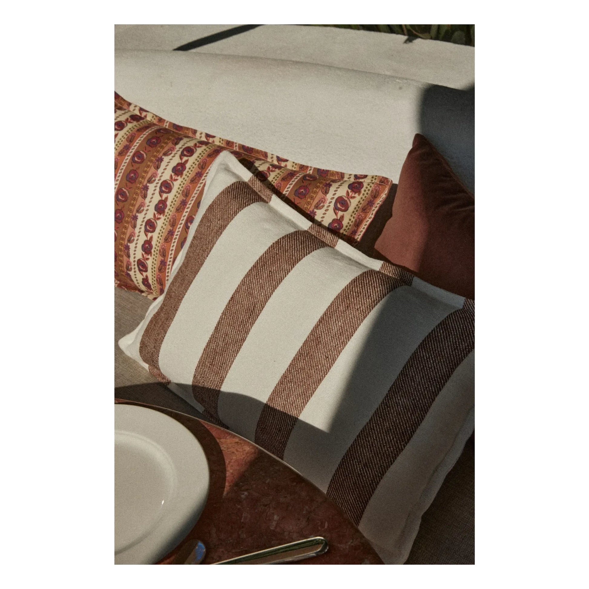 Gabrielle Paris - Bastide linen cushion cover | Terracotta