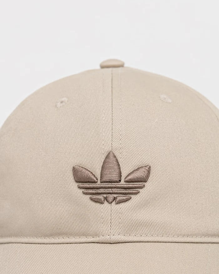 adidas Originals pamuklu vizörlü şapka Adicolor