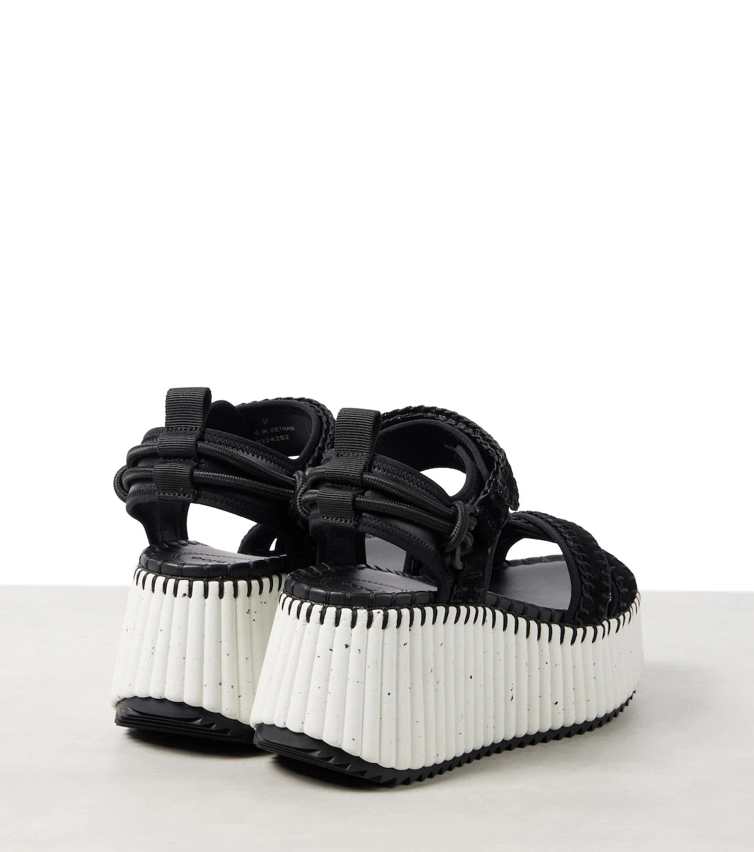 كلوي - صندل "نعمة" من الشمواه بكعب منصة