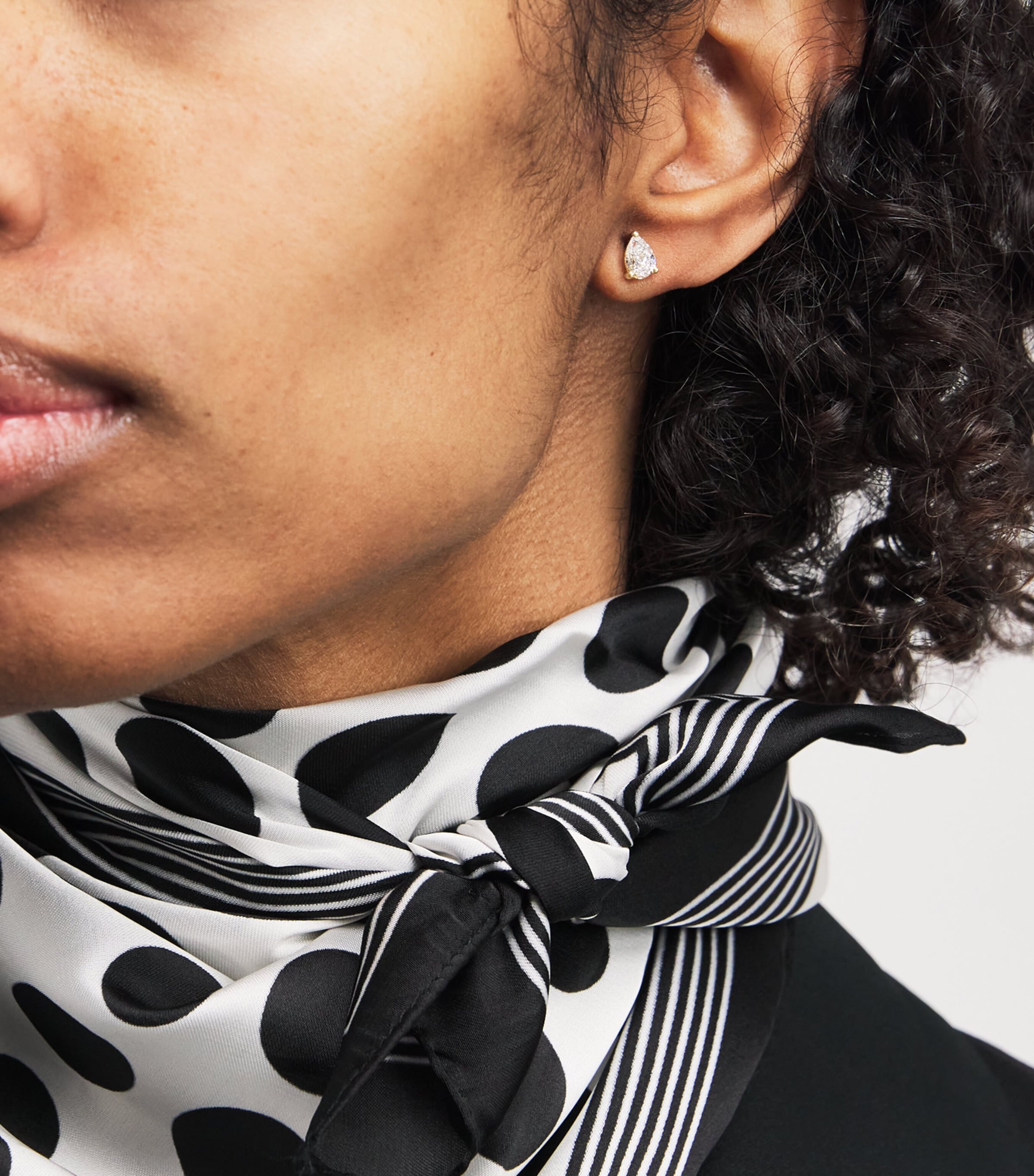 Yellow Gold and Diamond Pear Stud Earrings (1.00ctw)