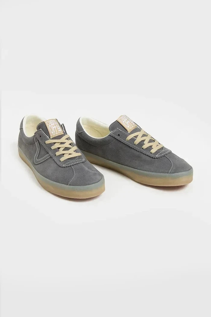 Велурени кецове Vans Sport Low