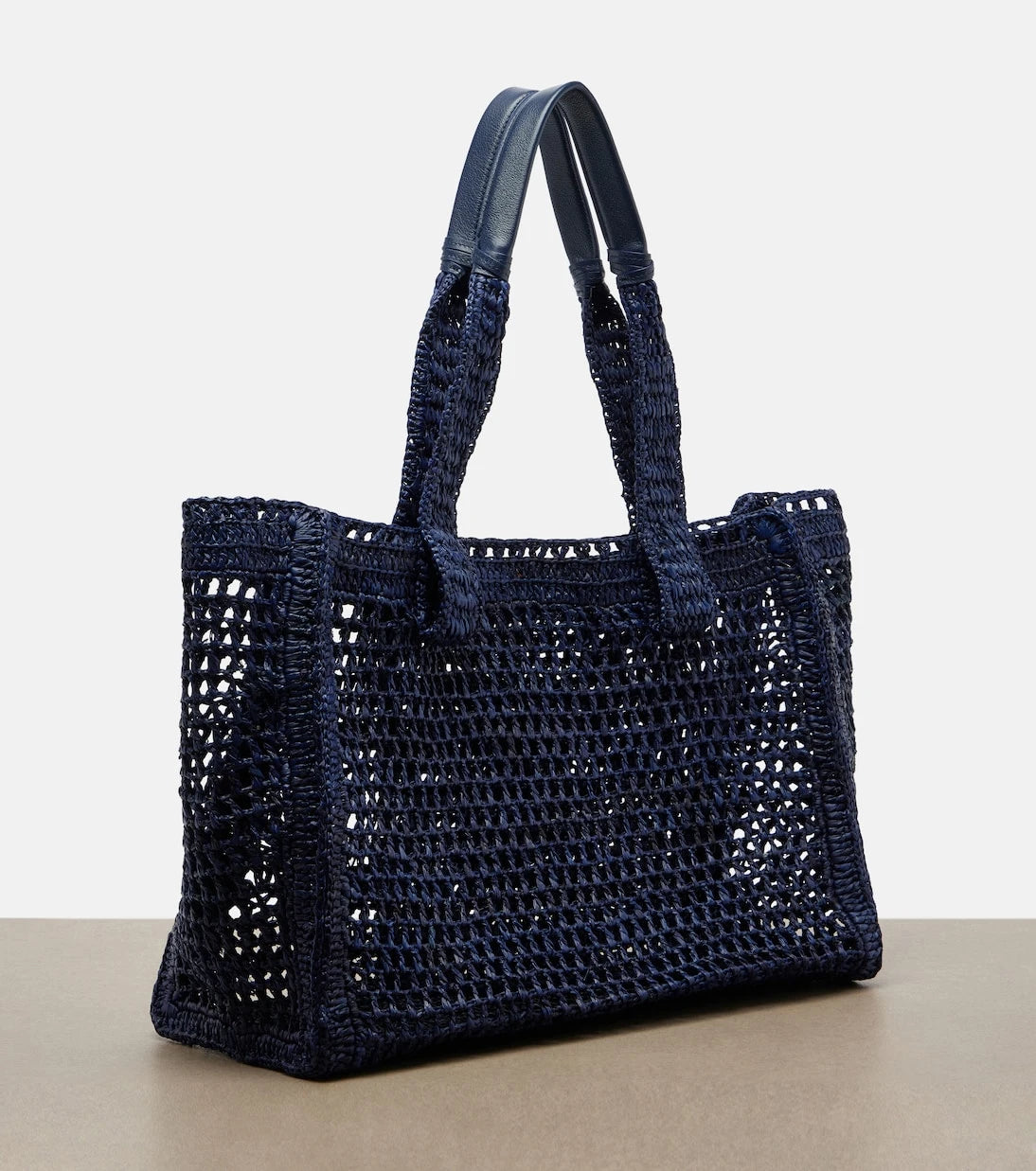 Chloé - Summer Banana East-West raffia tote bag