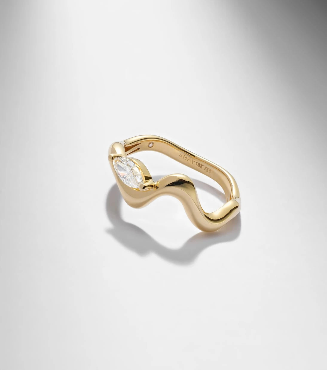 Shay Jewelry - Wave 18kt gold ring with diamond