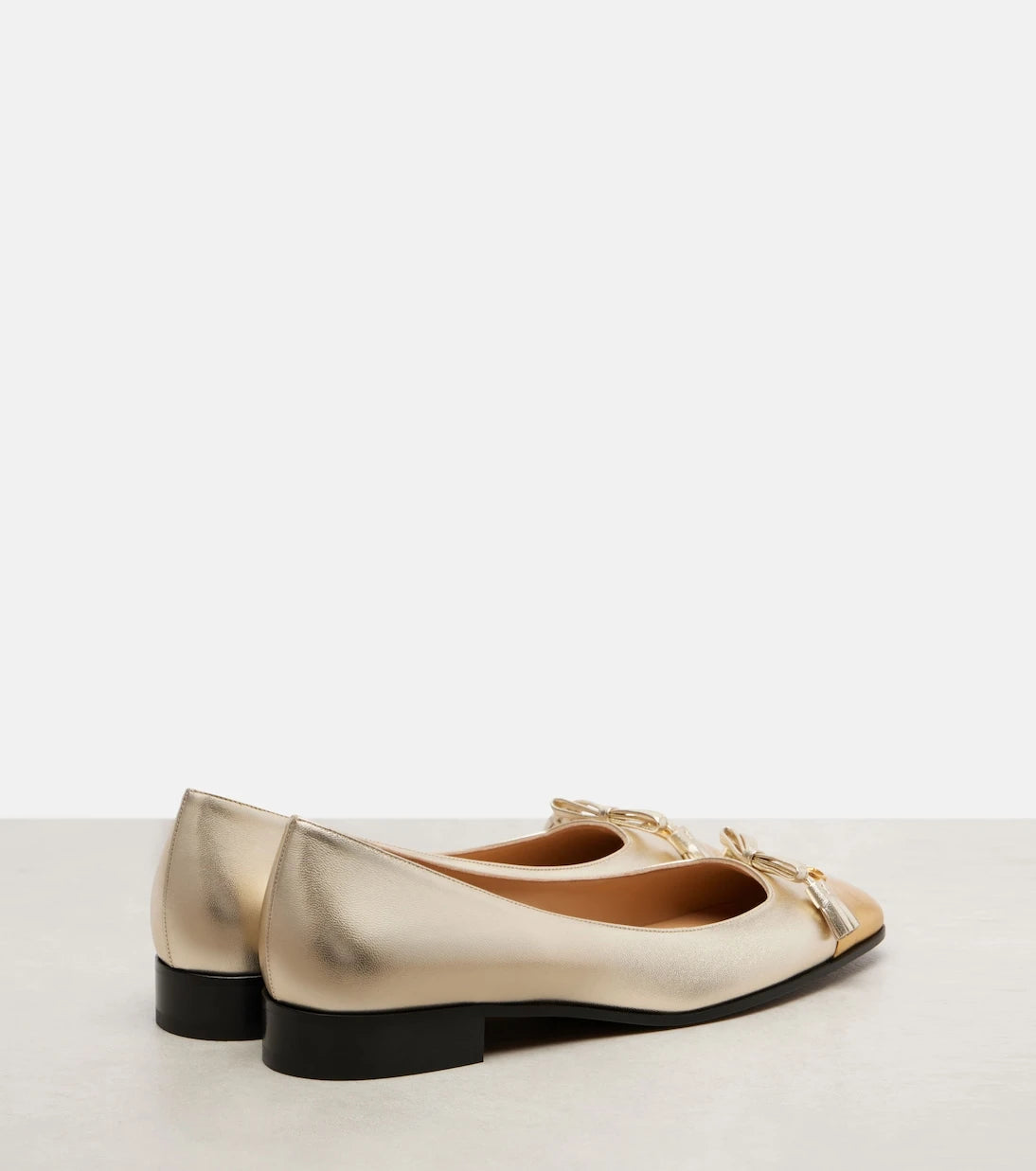 Valentino Garavani - Valet Du Roi metallic leather ballet flats