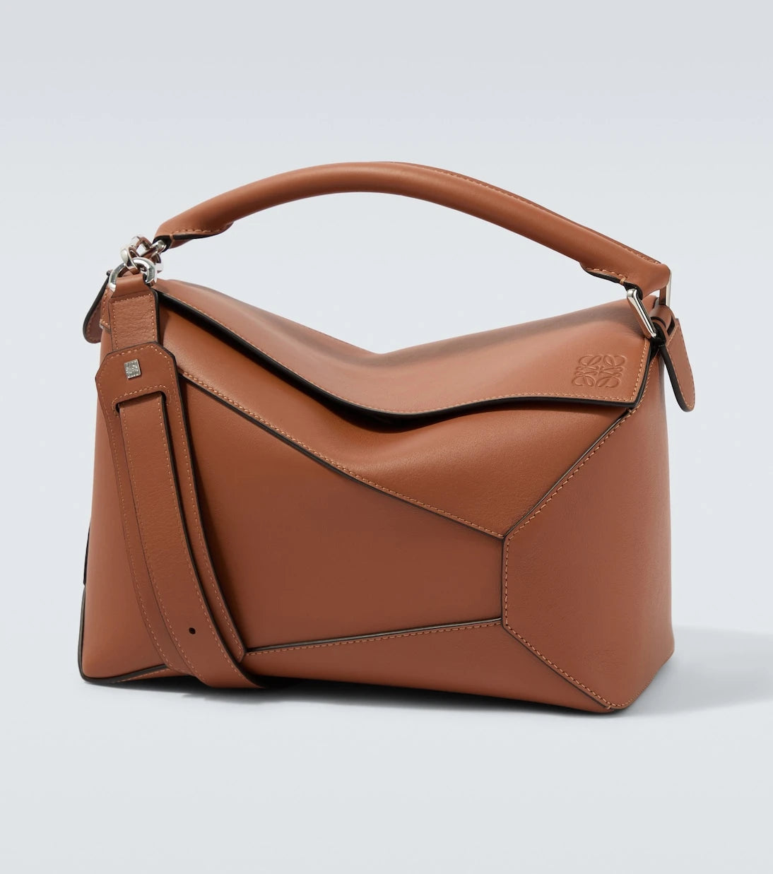 Loewe - حقيبة كتف Puzzle صغيرة من الجلد