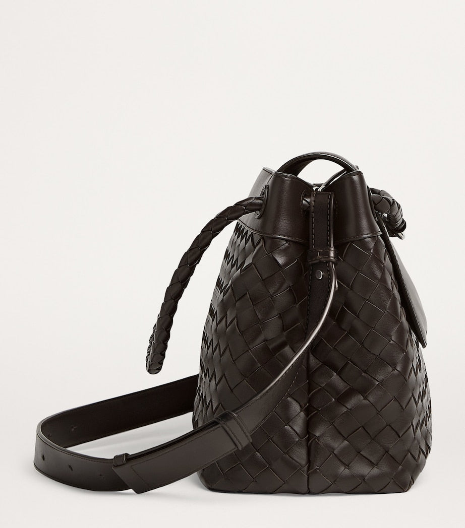 Medium Leather Andiamo Messenger Bag