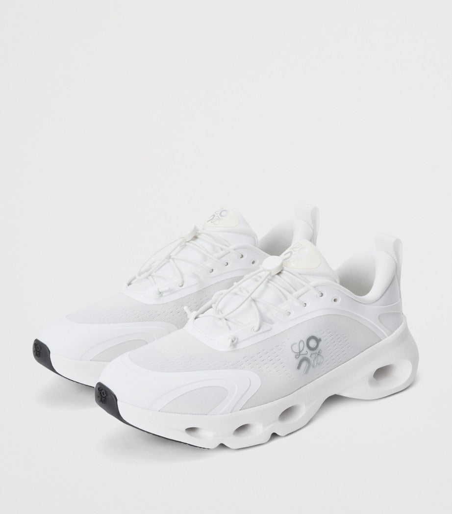 White x On Cloudsolo Sneakers