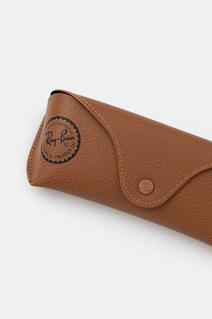 Ray-Ban güneş gözlüğü