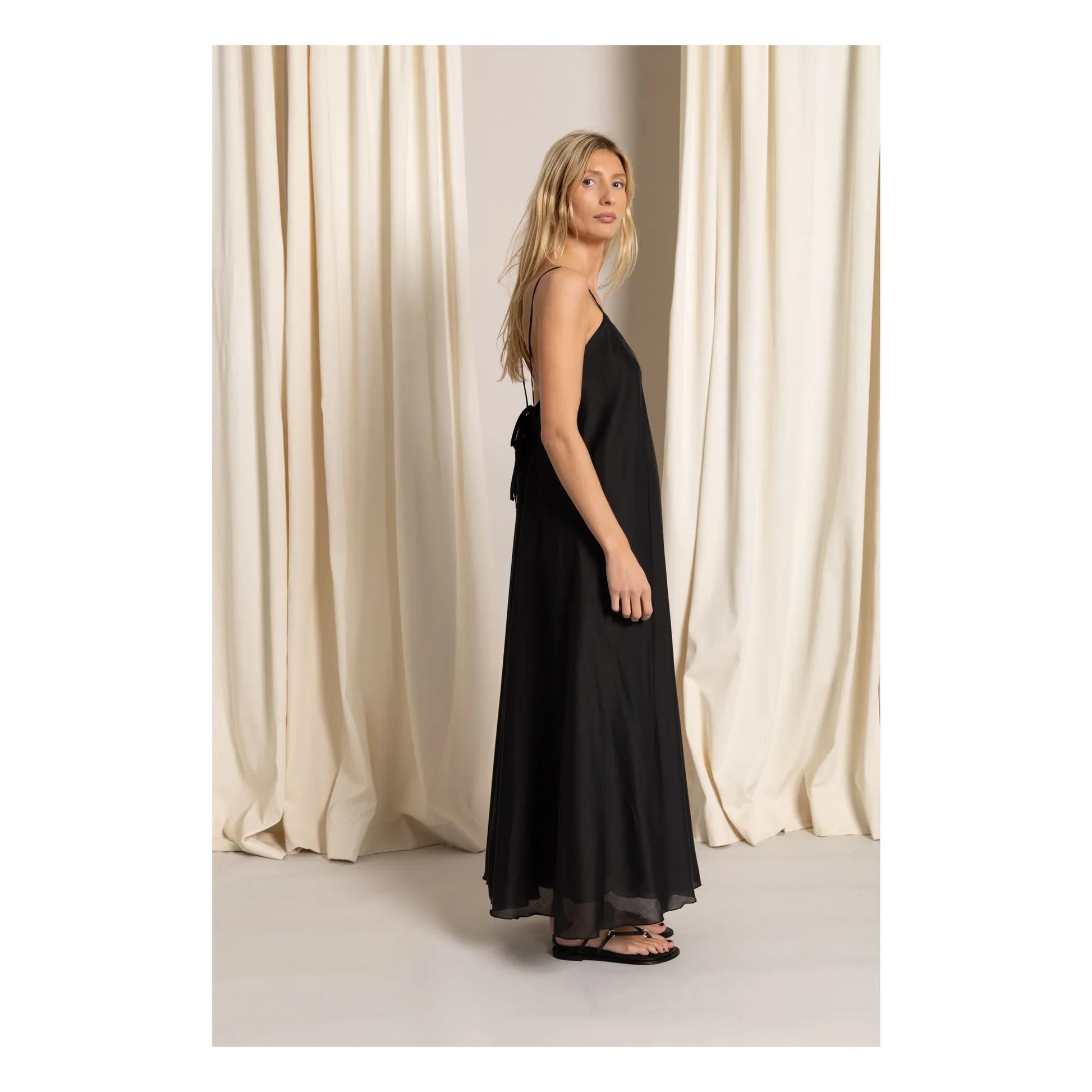 Smallable Woman - Megane Ample Dress | Black
