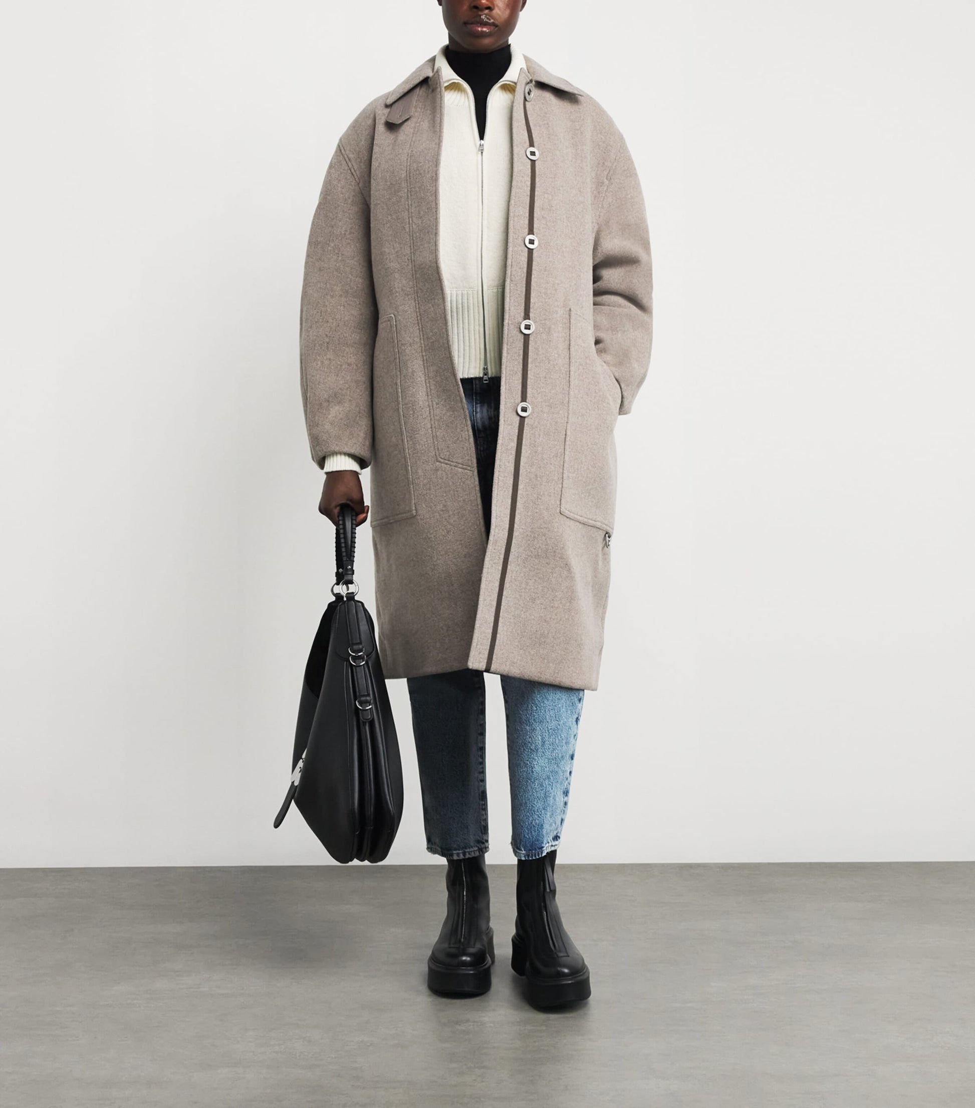 FRAME Blue The Hang Straight Jeans