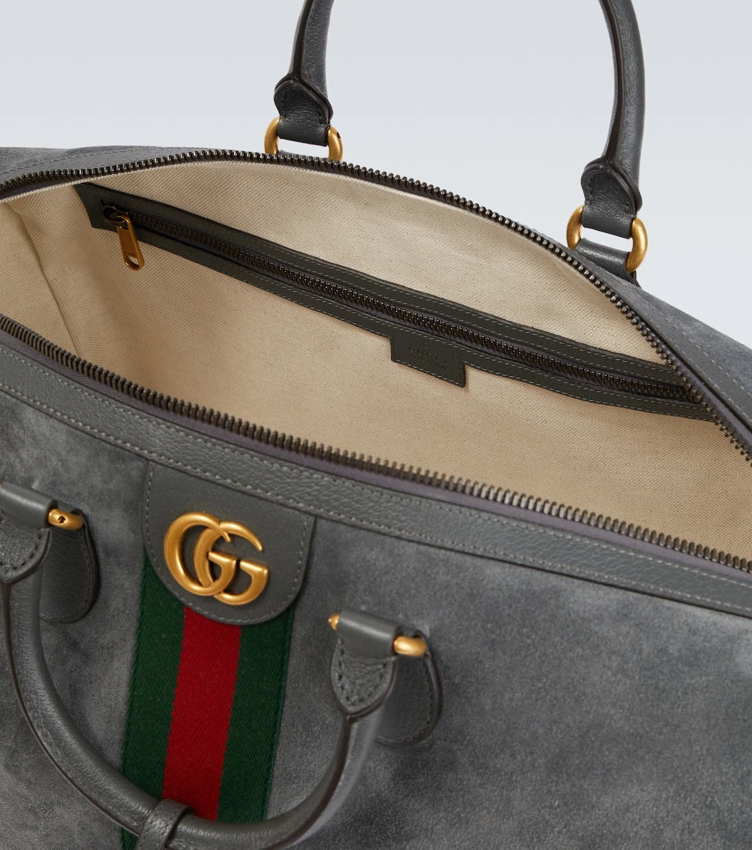 Gucci - حقيبة غوتشي سافوي دافل متوسطة من جلد الشمواه