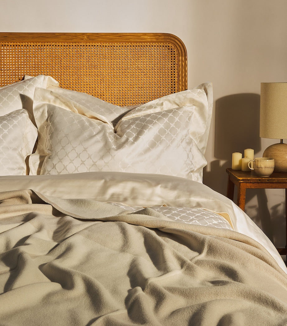 Celso De Lemos Cashmere Pastor Throw (150cm x 120cm)