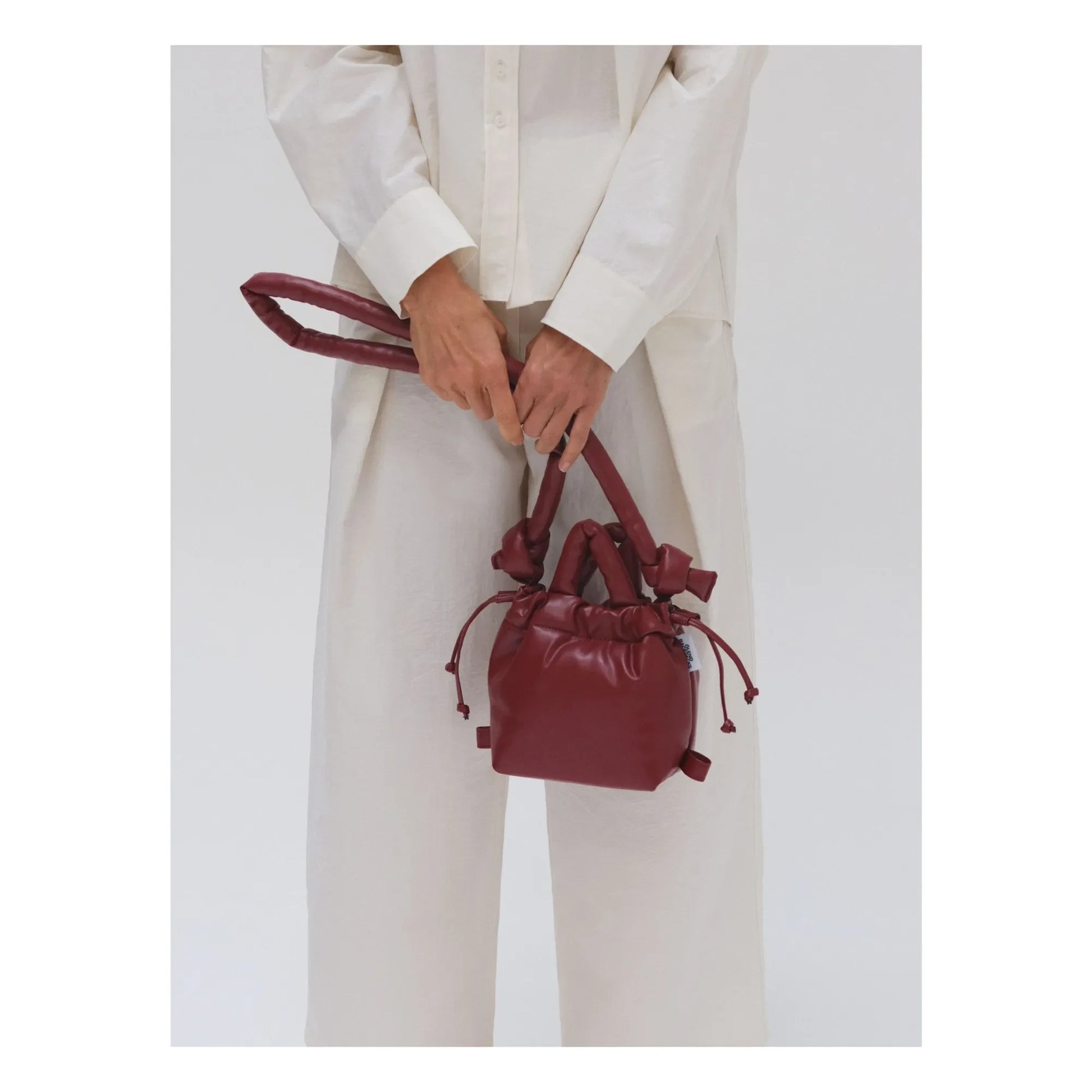 Olend - Micro Ona Vegan Leather Bag | Cherry red