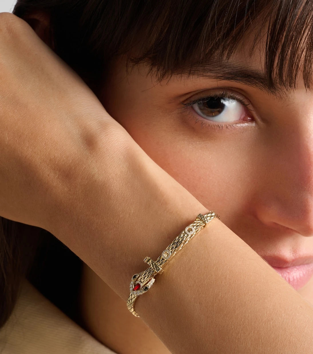 Yvonne Léon - Python Mini 9kt gold bracelet with diamonds and enamel