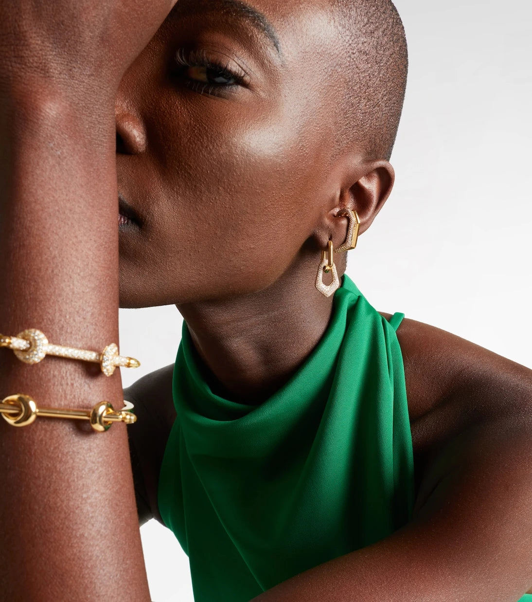 Ananya - Carved 18kt gold ear cuff with diamonds