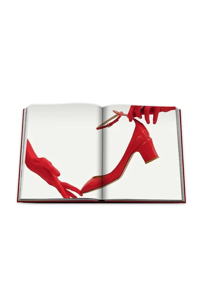 Книга Assouline Valentino Rosso by Charlie Porter, English