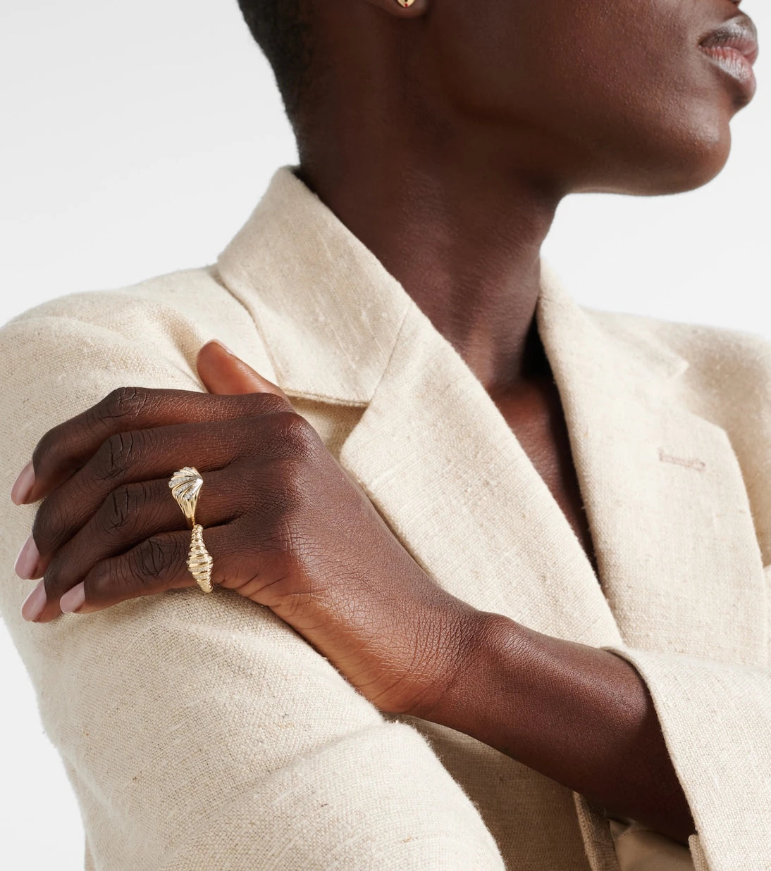 Yvonne Léon - Chevalière Nano 9kt gold ring with diamonds