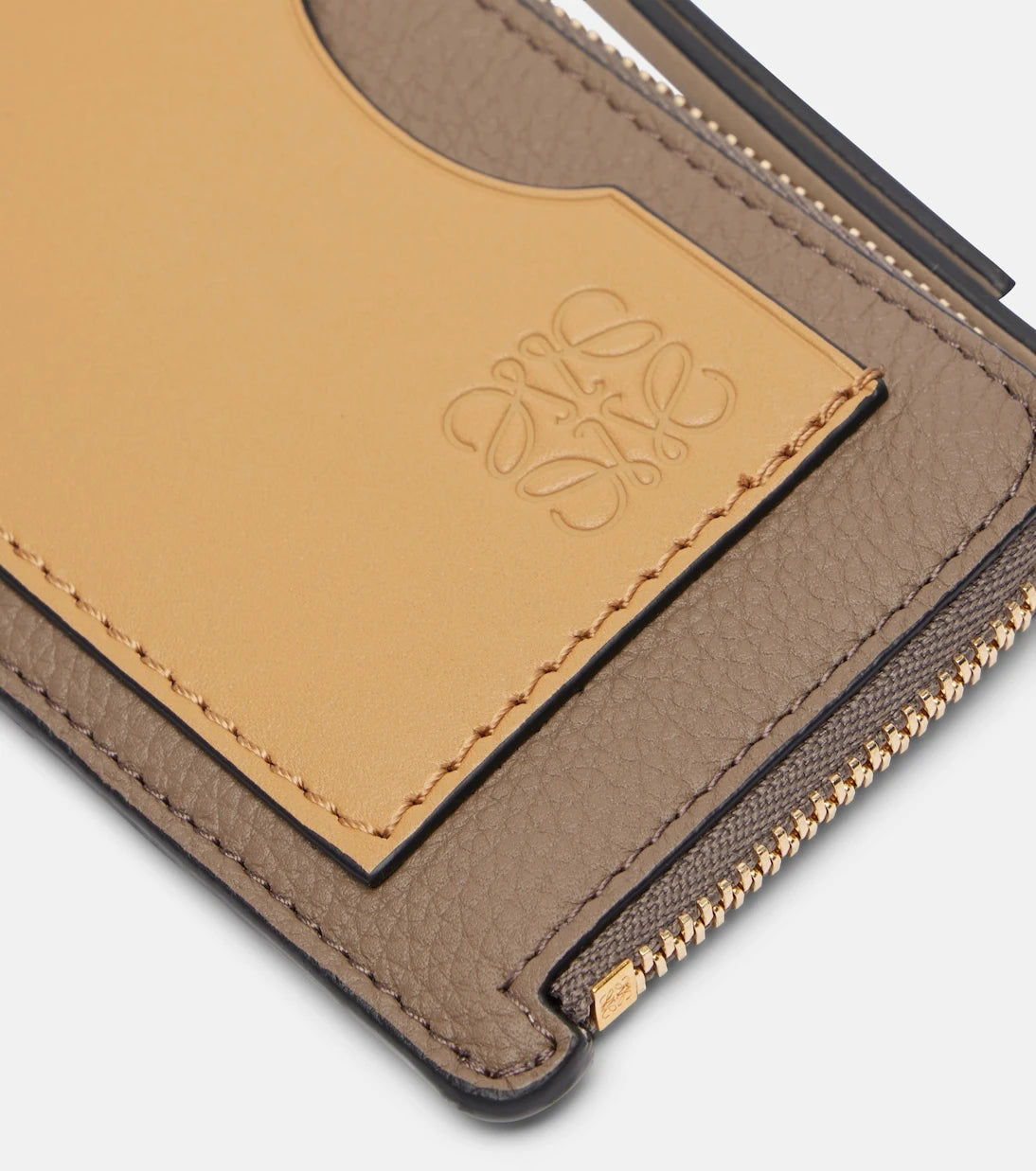 Loewe - حافظة بطاقات Anagram الجلدية