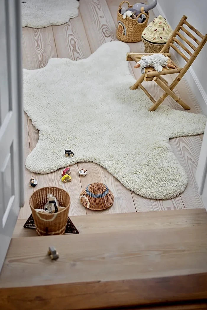 Вълнен килим Bloomingville Bear 200 x 140 cm