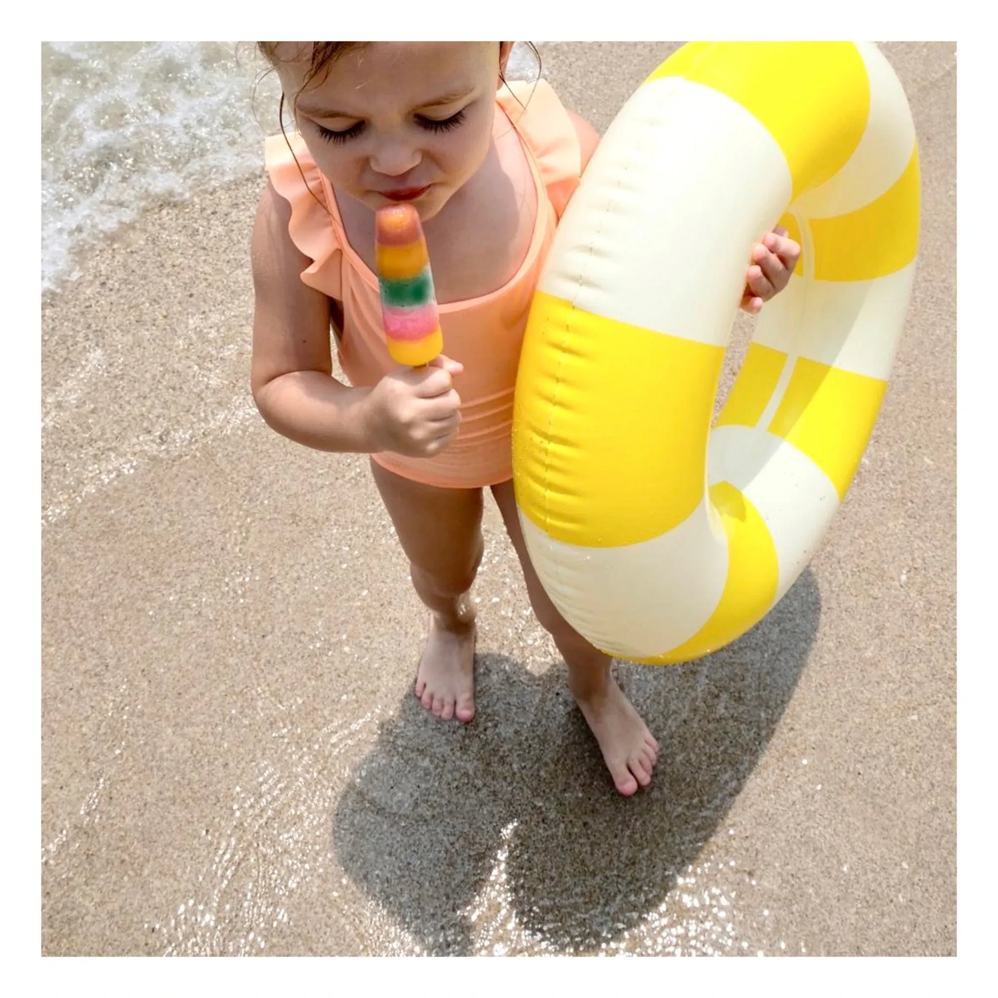 Petites Pommes - Anna Inflatable Ring | Lemon yellow
