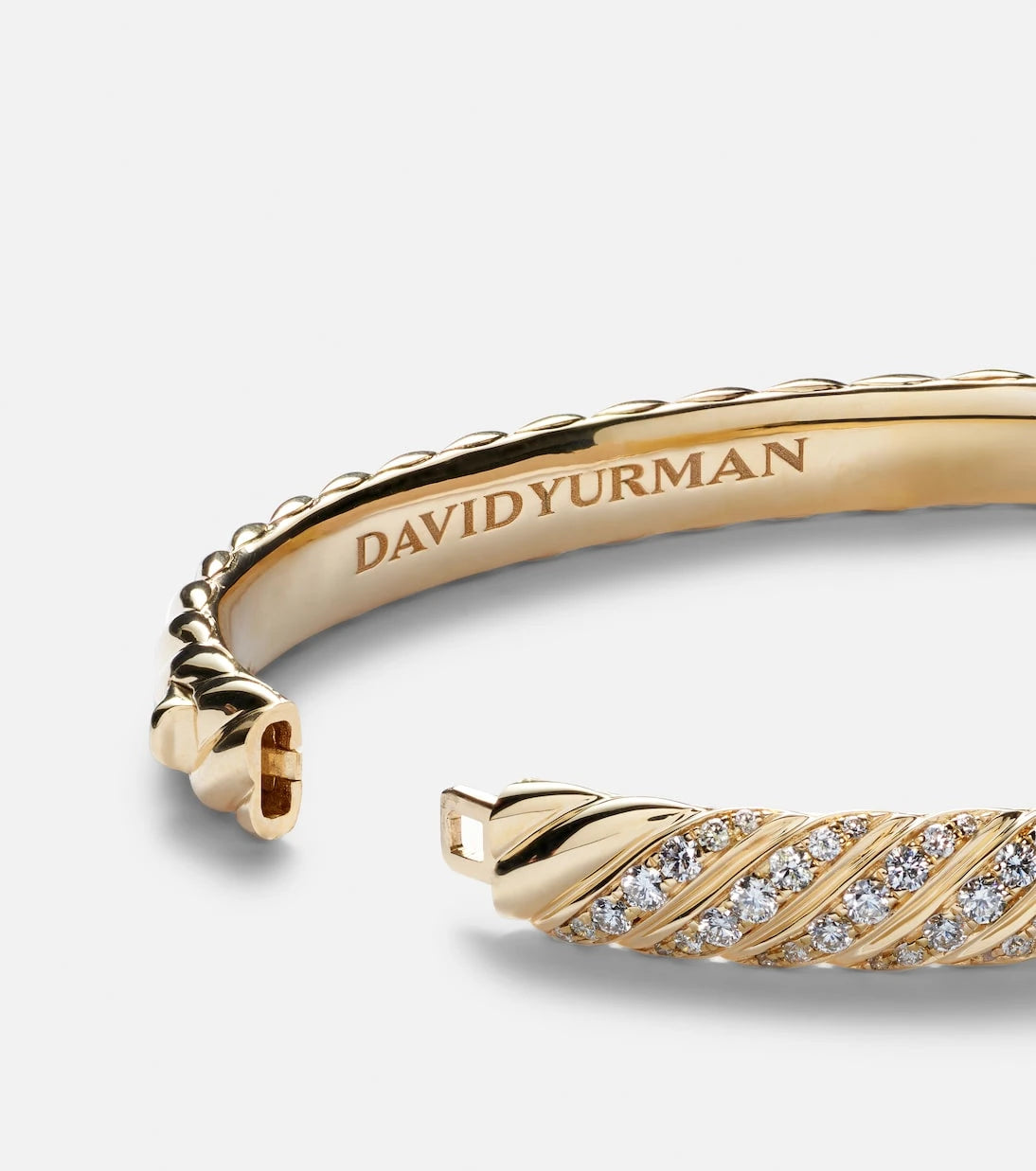 David Yurman - Sculpted Cable 18kt gold bangle with diamonds