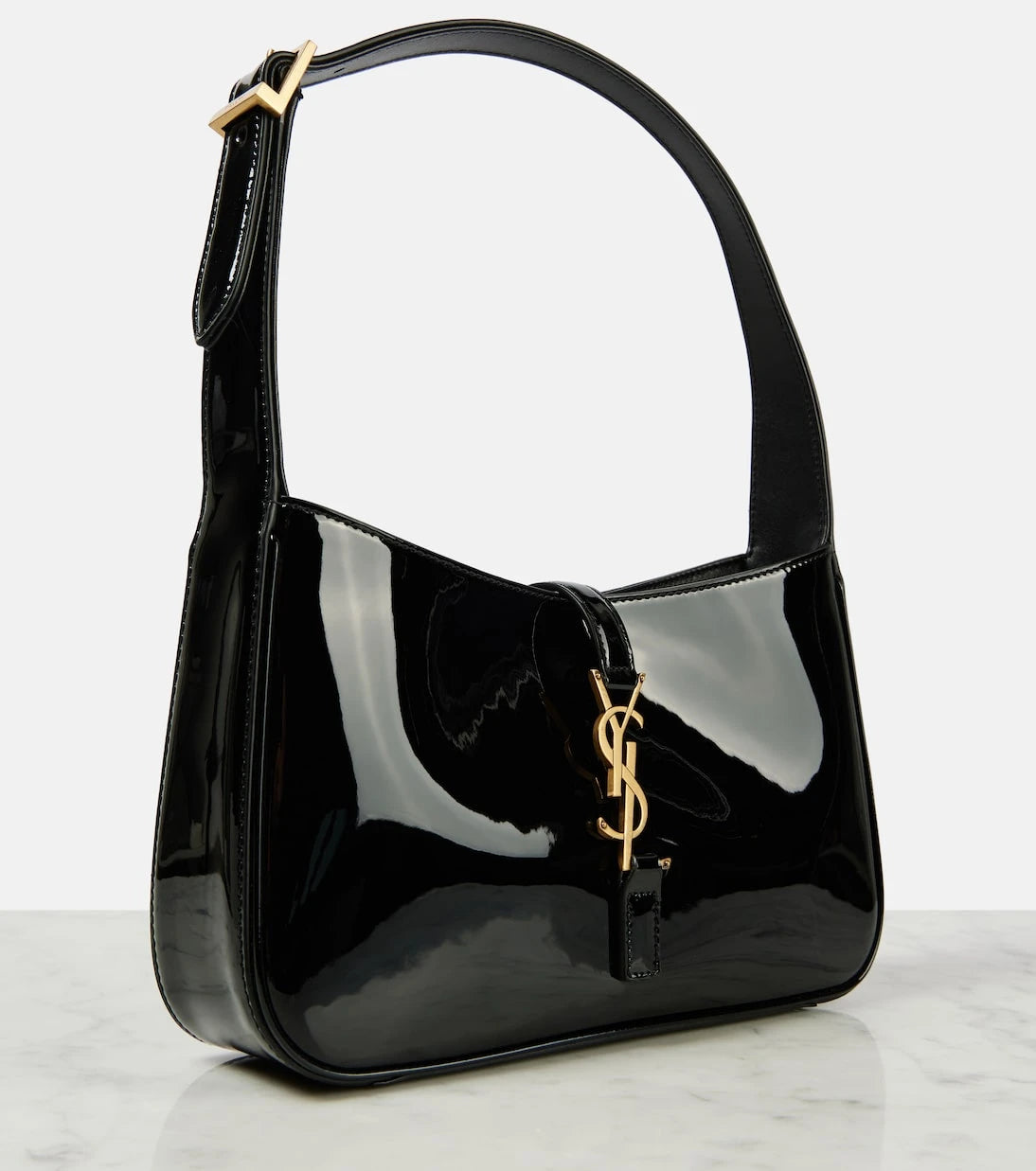 Saint Laurent - Le 5 à 7 patent leather shoulder bag
