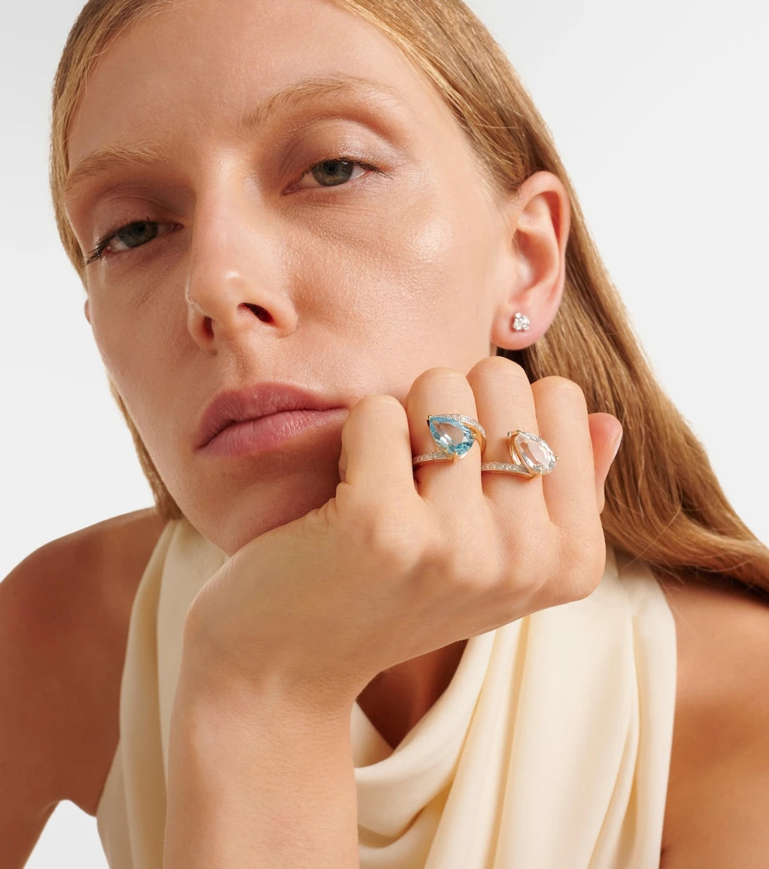 Mateo - Slanted 14kt gold ring with topaz and diamonds