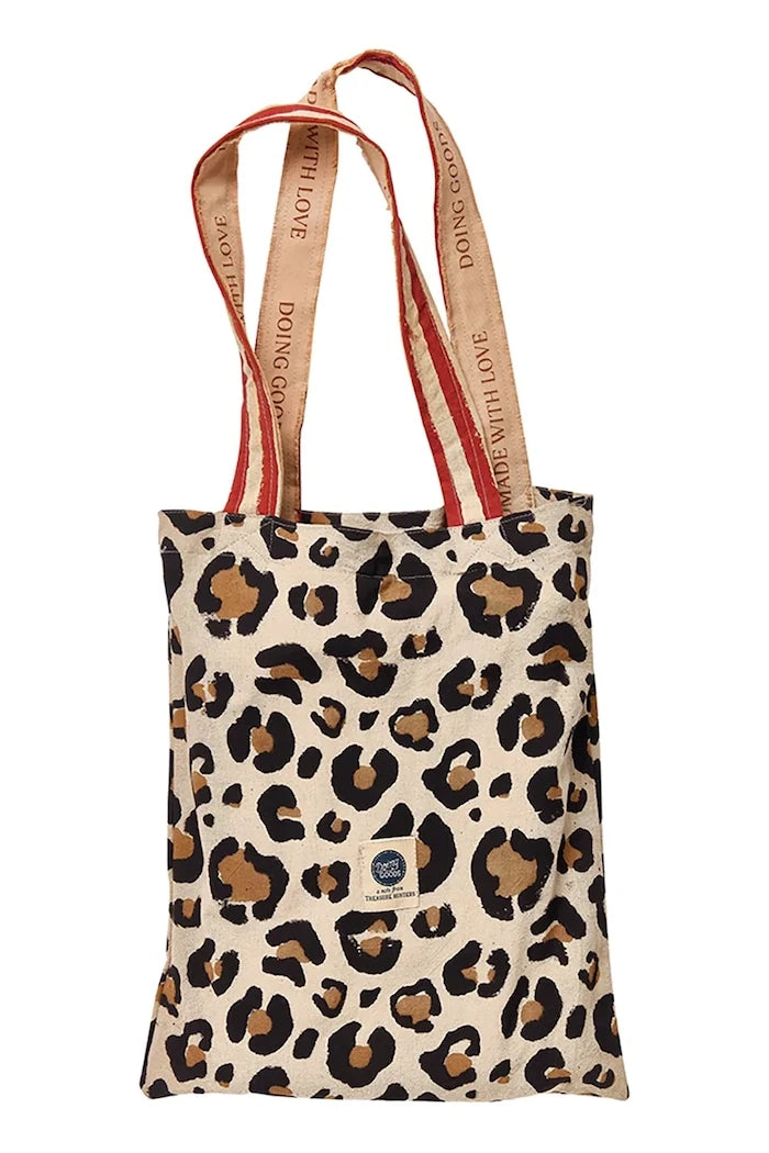 Памучно покривало Doing Goods Leopard Single 220 x 140 cm