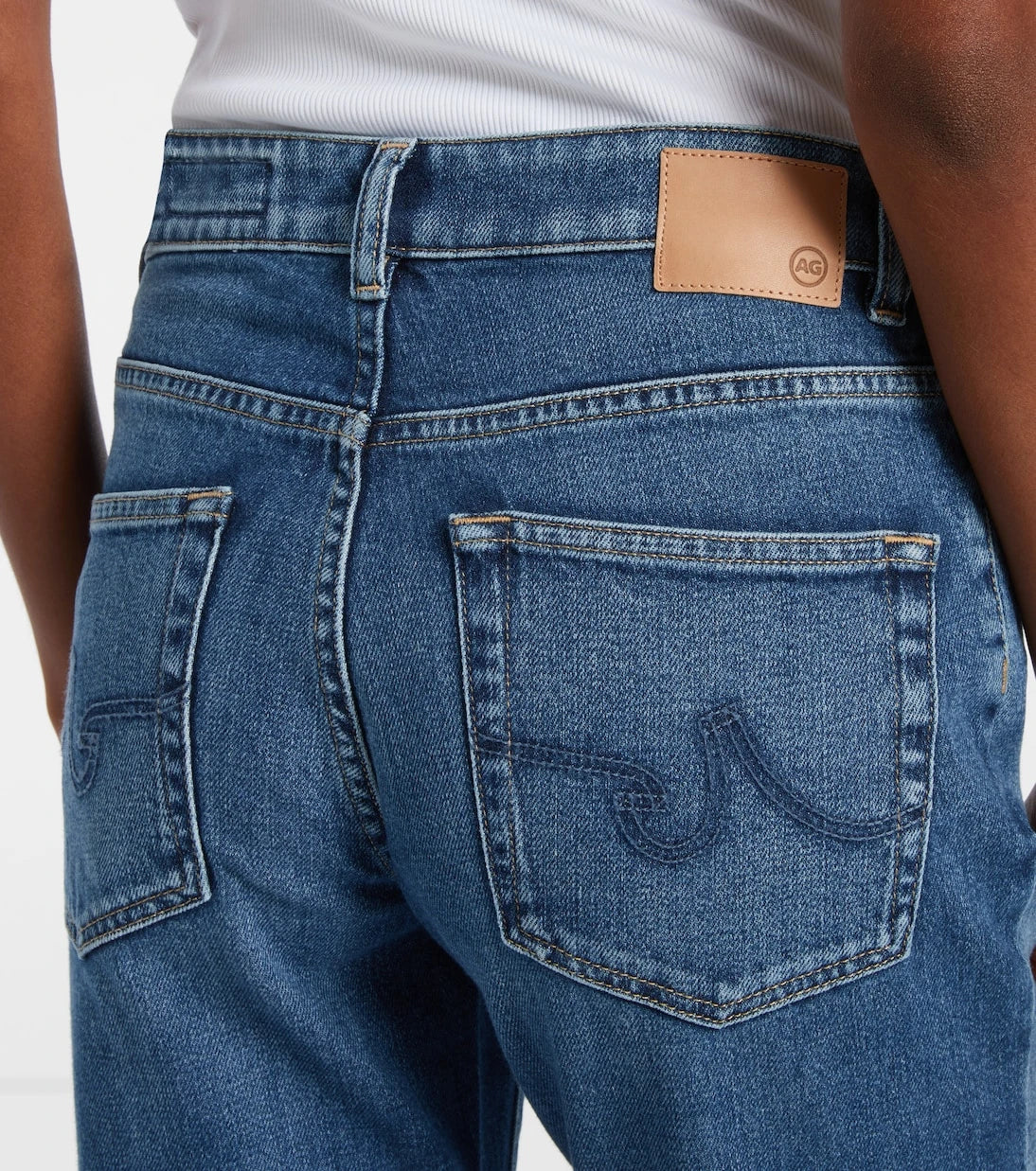 AG Jeans - بنطلون جينز Lanzarote بقصة مستقيمة