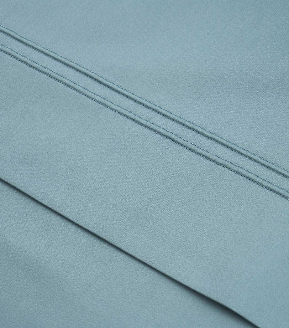 Triomphe Super King Flat Sheet (270cm x 295cm)