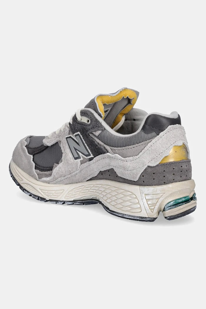 Маратонки New Balance 2002 Protection Pack