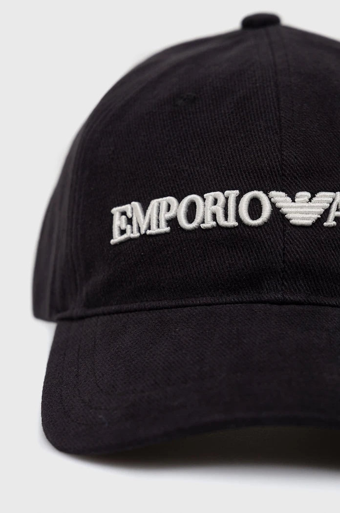 Памучна шапка Emporio Armani