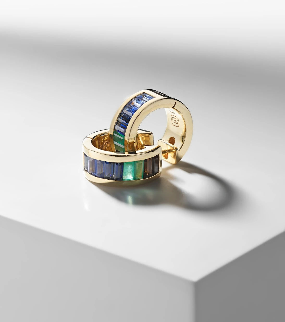 Sydney Evan - 14kt gold hoop earrings with gemstones