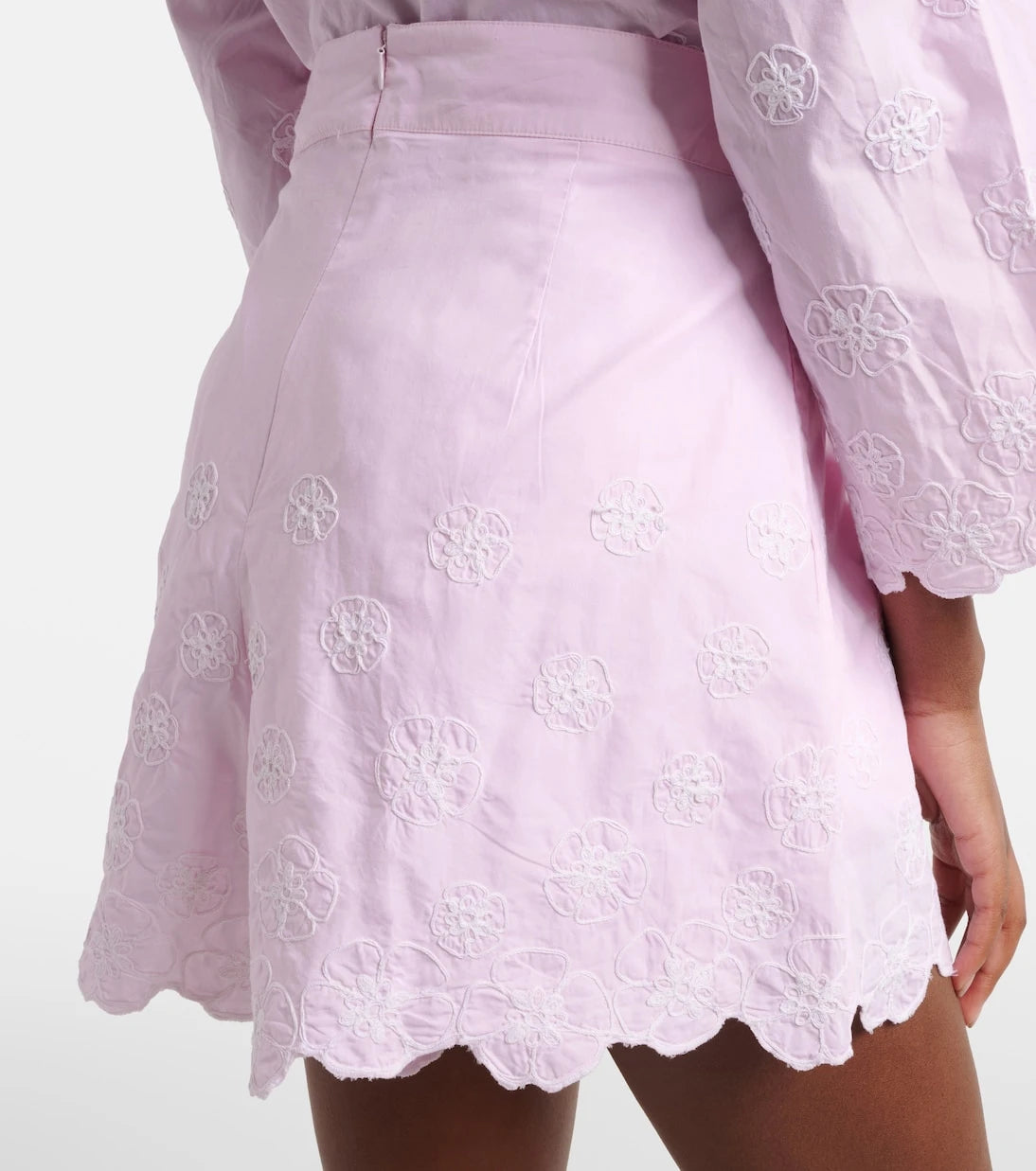 Juliet Dunn - Embroidered cotton poplin shorts