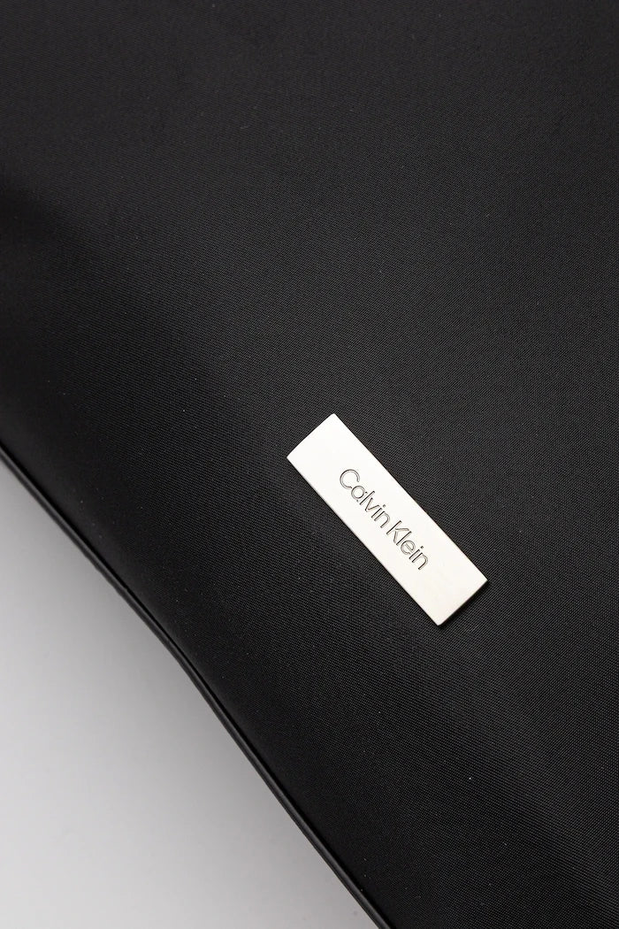 Calvin Klein Çanta 41 x 27 x 15,5 cm