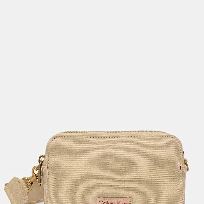 Calvin Klein Pamuklu kadın crossbody çanta