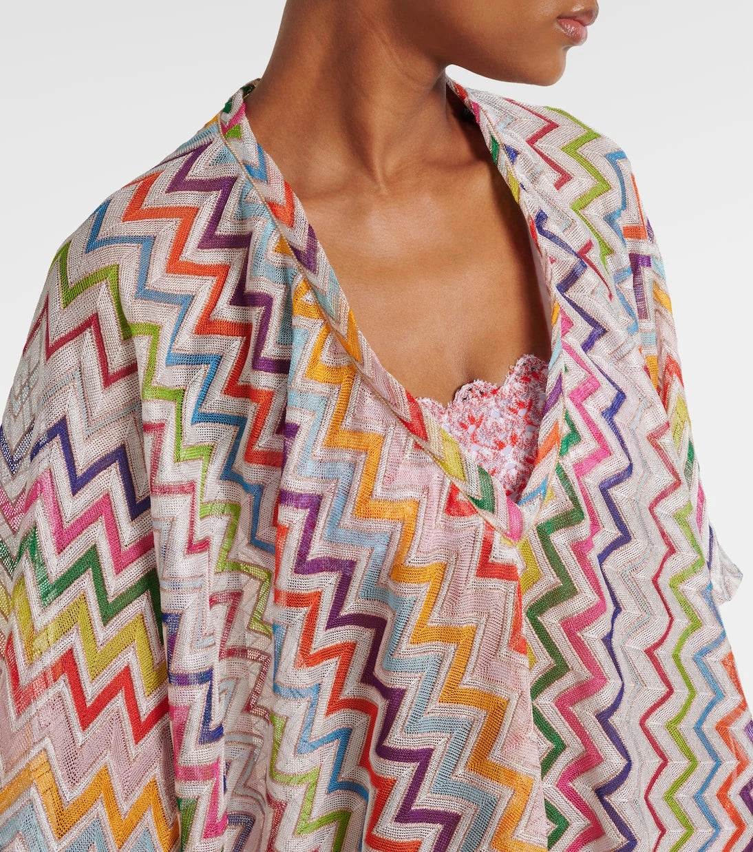 Missoni - فستان شاطئ شفاف جزئيًا بنقشة متعرجة