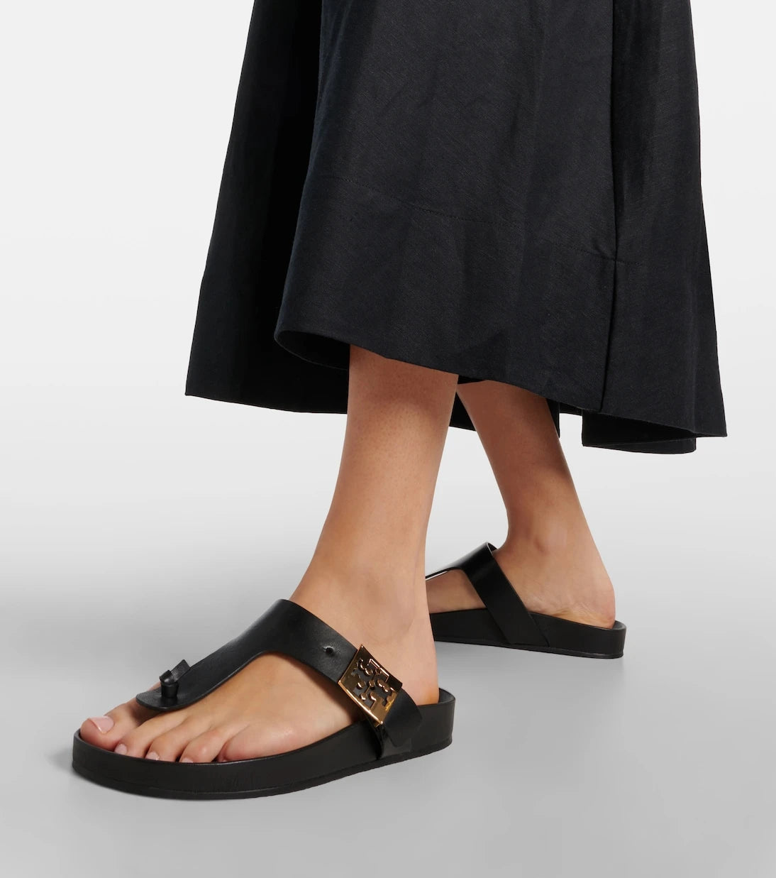 Tory Burch - Mellow leather thong sandals