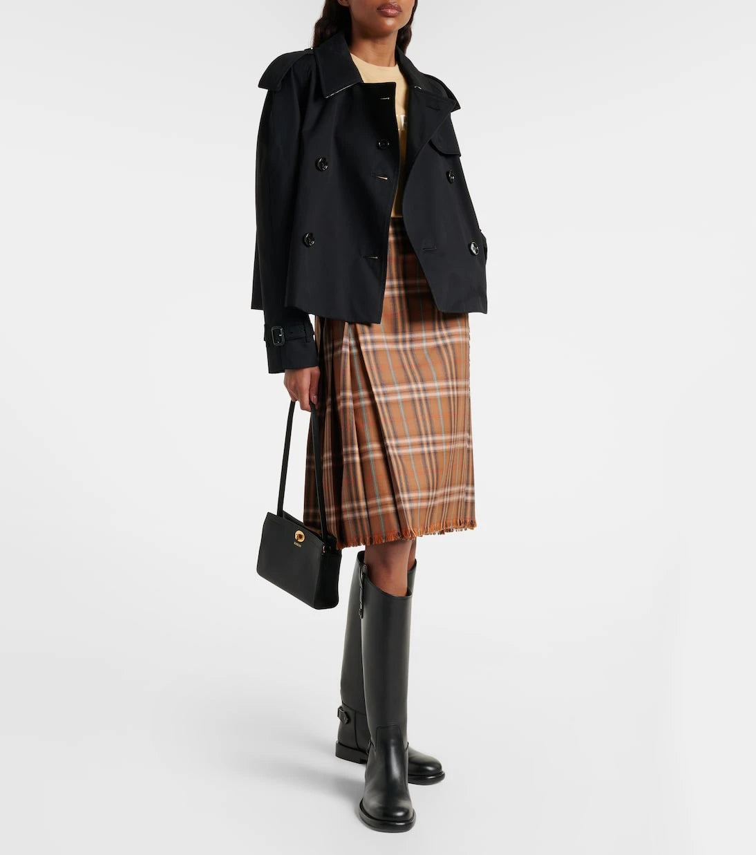 Burberry - تي شيرت من قطن الجيرسيه مزين بالشعار