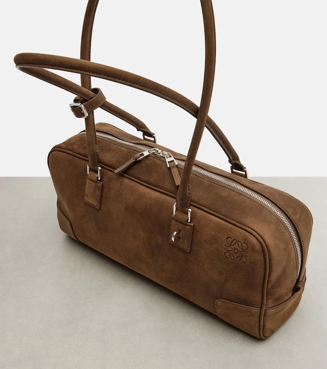 Loewe - حقيبة كتف أمازونا 31 جلد