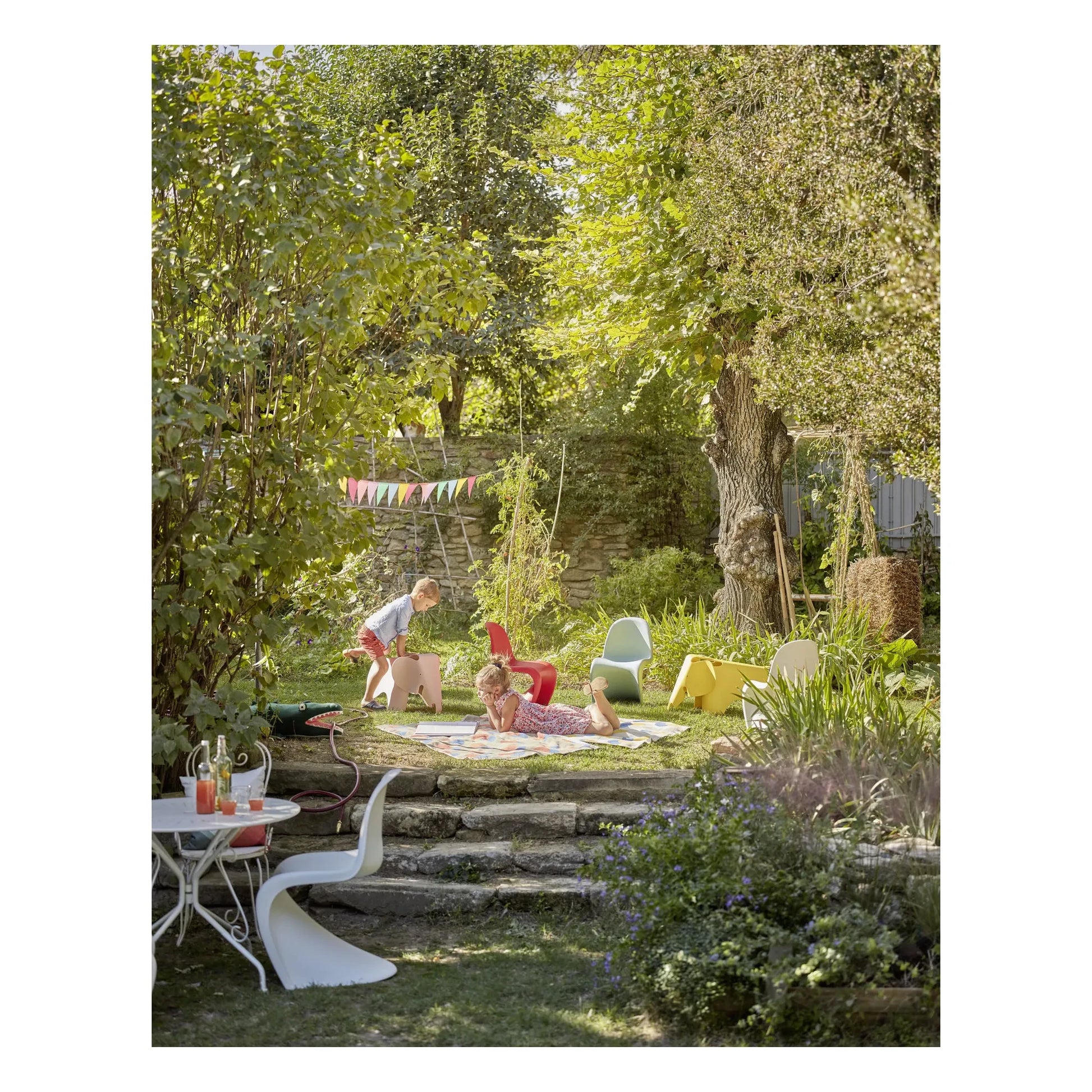 Vitra - Panton Junior Verner Panton, 1954 | White