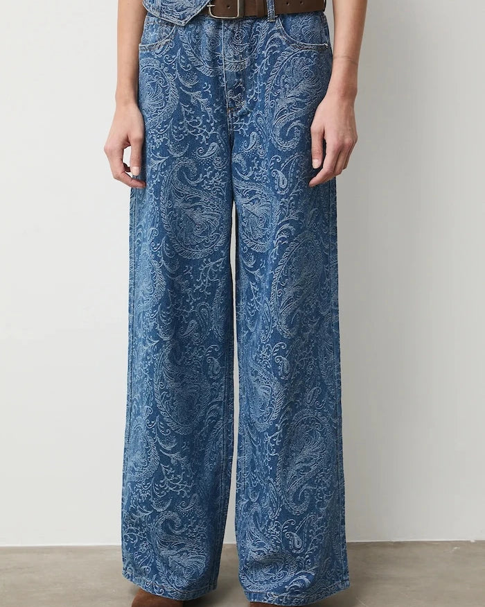 Medicine Jean