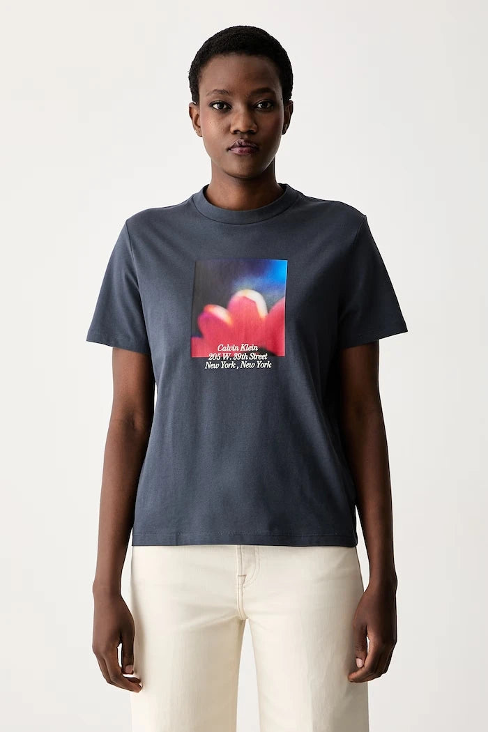 Calvin Klein Jeans kadın pamuklu tişört