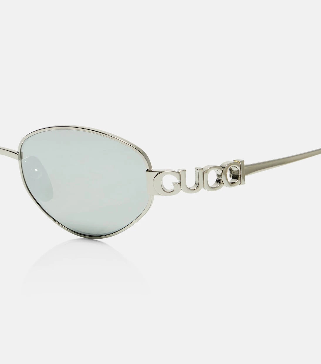 Gucci - نظارة شمسية بيضاوية