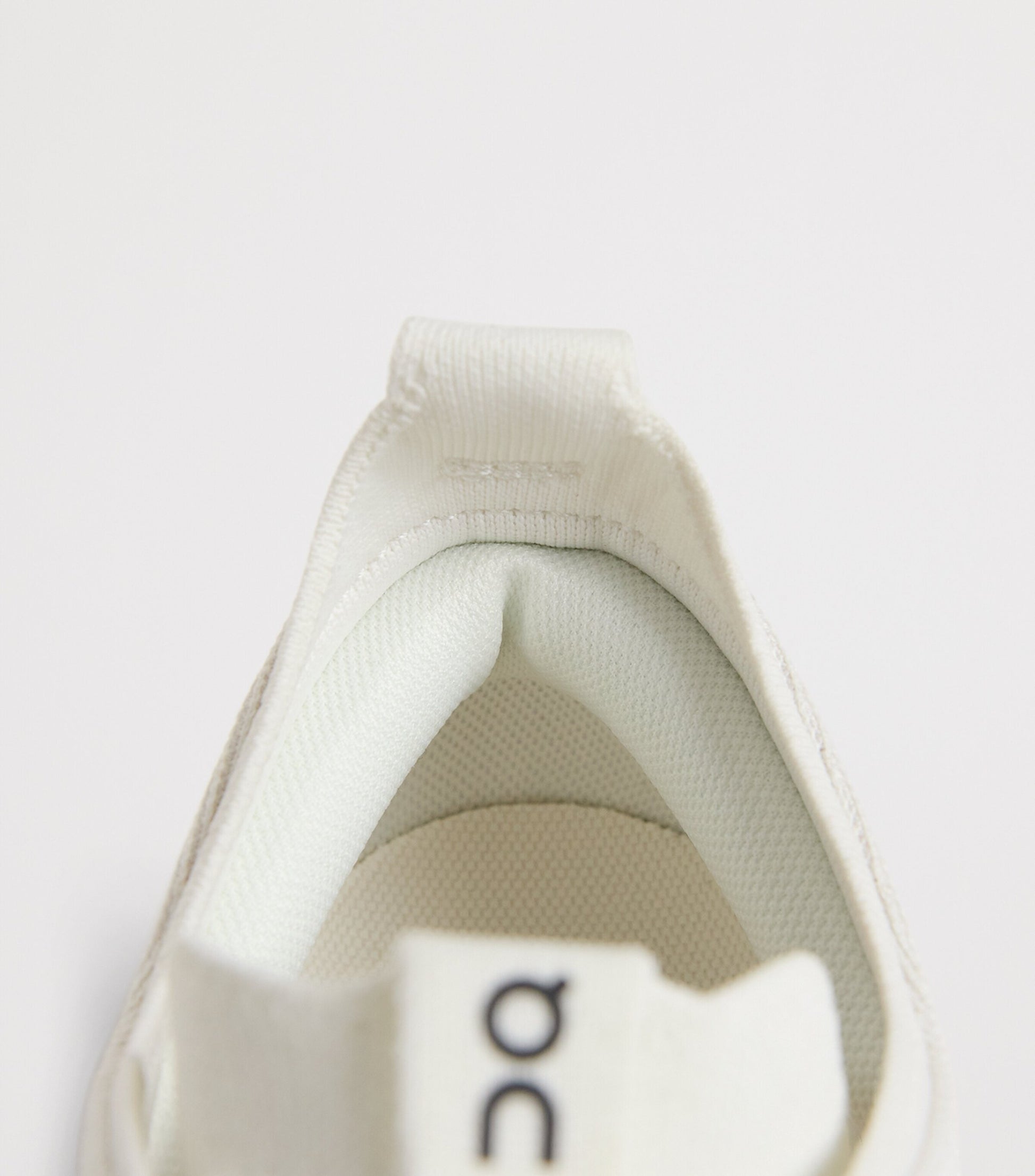 White Cloudsurfer Max Trainers