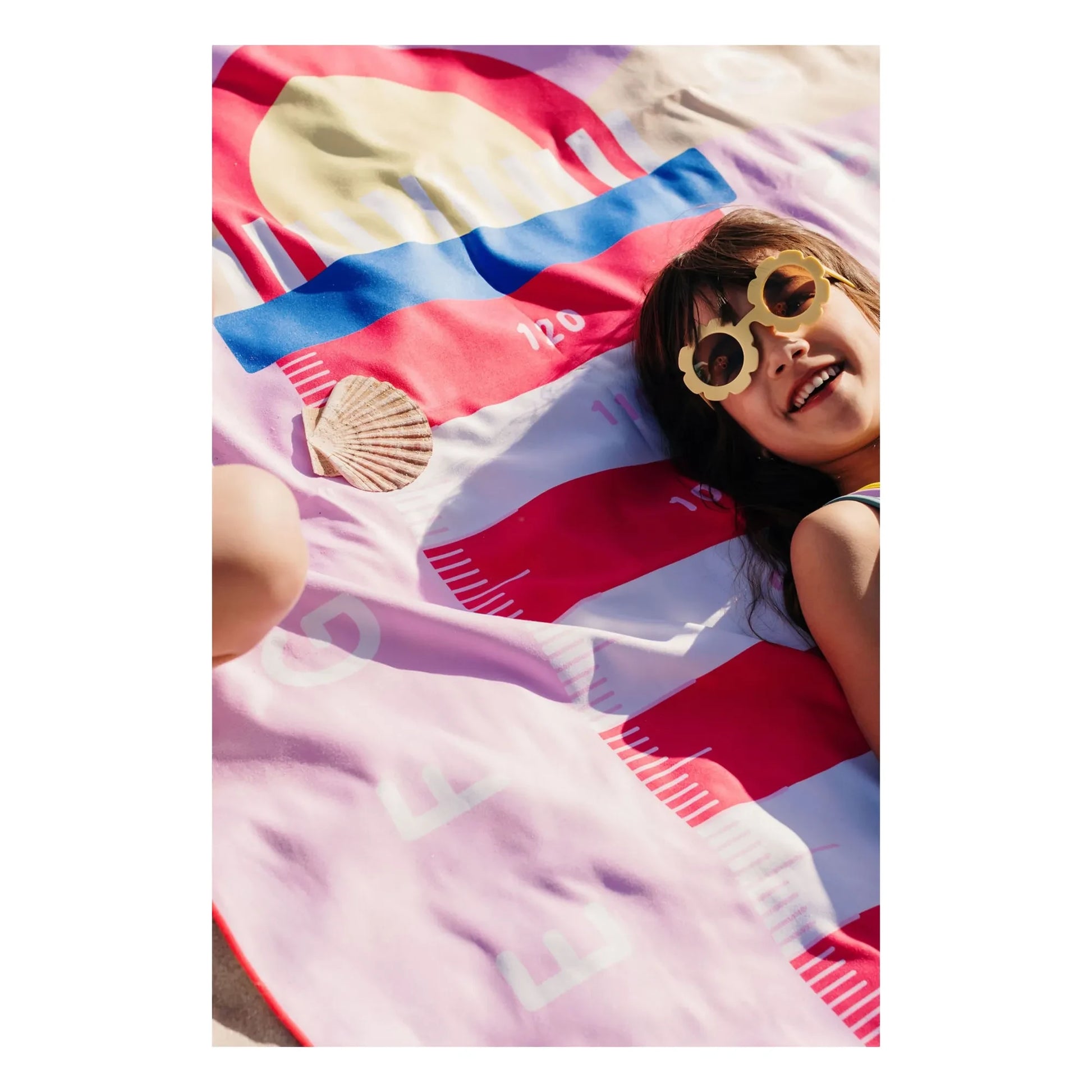 Quut - Phare Cœurs microfiber beach towel | Pink